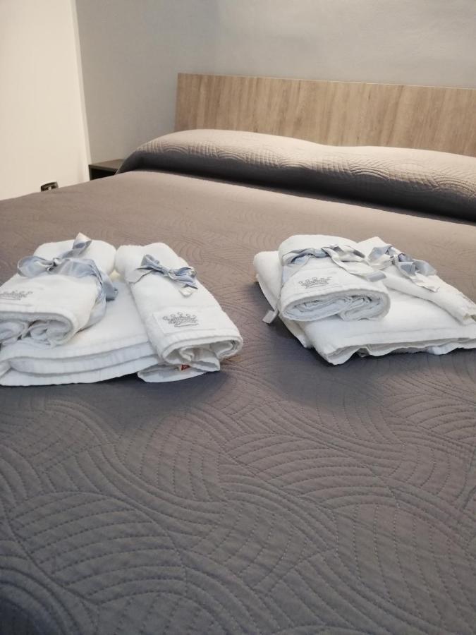 B&B Regina Del Porto 恩佩多克莱港 外观 照片