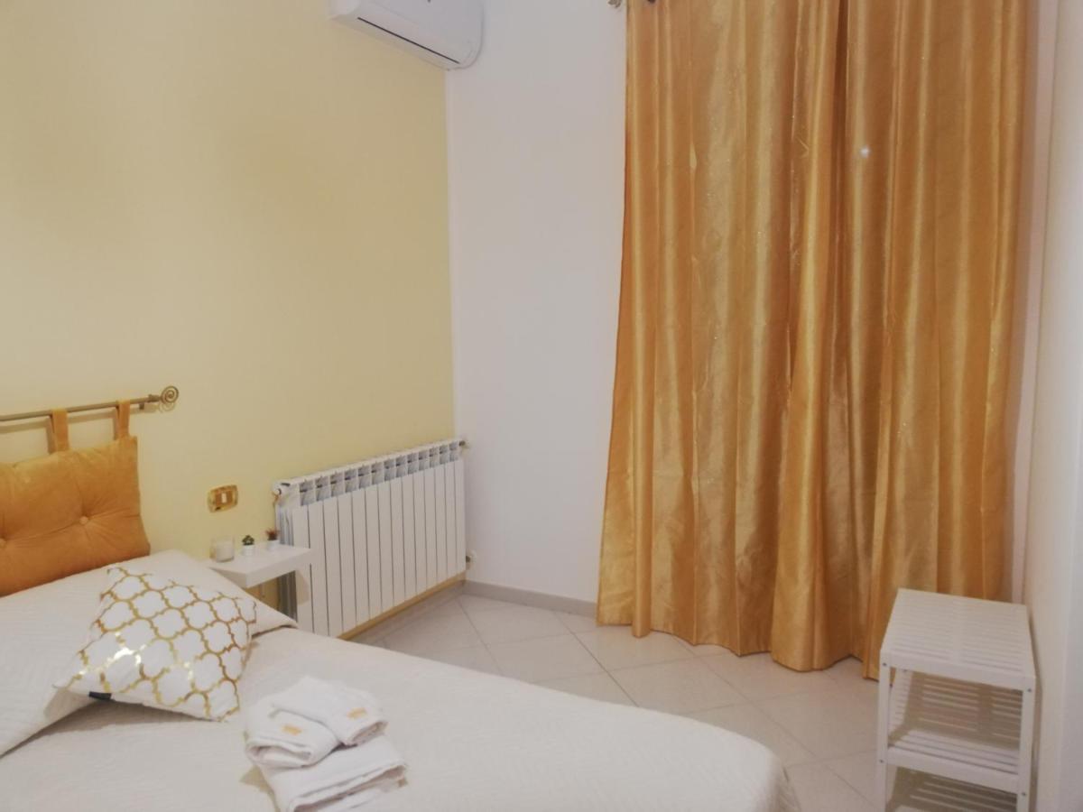 B&B Regina Del Porto 恩佩多克莱港 外观 照片